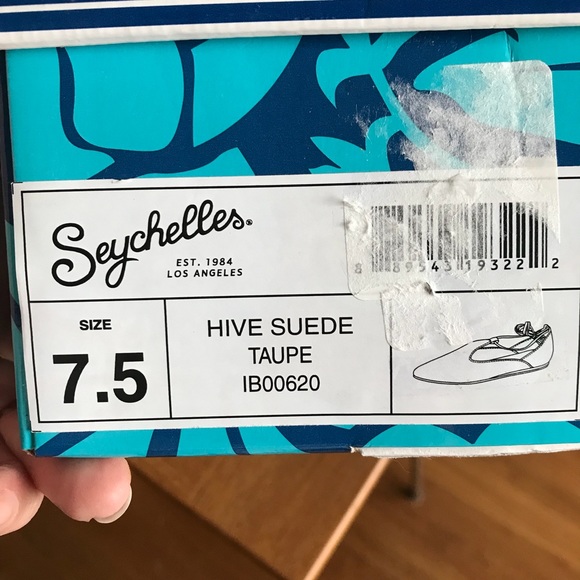 Seychelles Hive Suede Taupe Flats - Picture 8 of 8